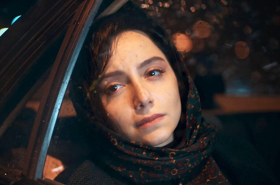 نازنین بیاتی