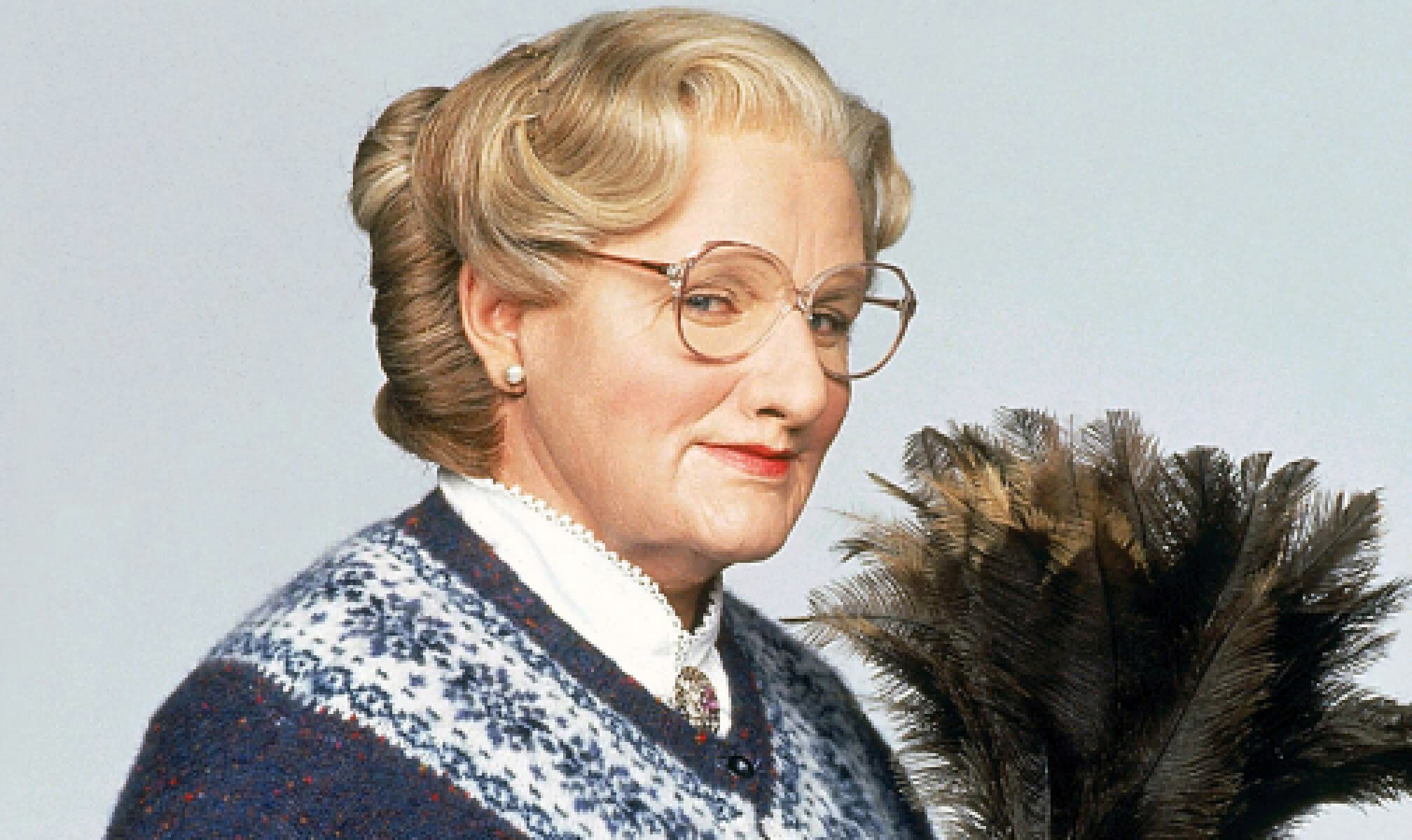 https://www.namava.ir/mag/wp-content/uploads/2018/07/mrs-doubtfire-1993.jpg