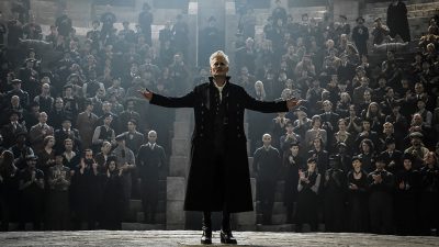 https://www.namava.ir/mag/wp-content/uploads/2020/11/Fantastic-Beasts-The-Crimes-of-Grindelwald-400x225.jpg