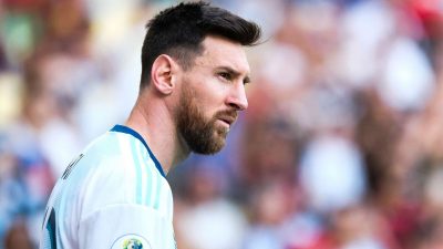 https://www.namava.ir/mag/wp-content/uploads/2021/08/lionel-messi-400x225.jpg