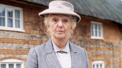 https://www.namava.ir/mag/wp-content/uploads/2021/10/Joan-Hickson-in-Miss-Marple2-400x225.jpg