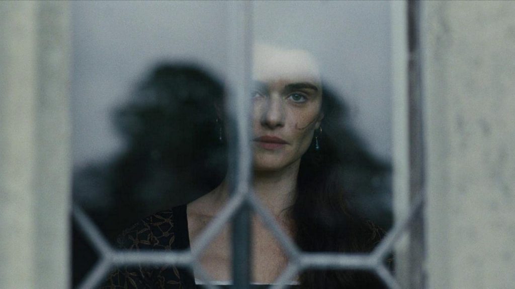 Rachel-Weisz-in-The-Favourite-2018-1024x576.jpg