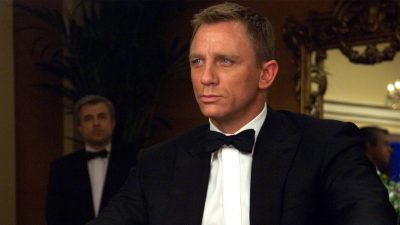 https://www.namava.ir/mag/wp-content/uploads/2021/11/Casino-Royale-400x225.jpg