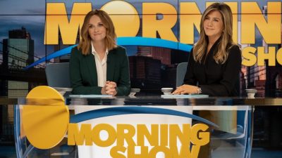 https://www.namava.ir/mag/wp-content/uploads/2021/11/Jennifer-Aniston-and-Reese-Witherspoon-in-The-Morning-Show-20191-400x225.jpg