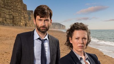 https://www.namava.ir/mag/wp-content/uploads/2022/01/David-Tennant-and-Olivia-Colman-in-Broadchurch-20131-400x225.jpg