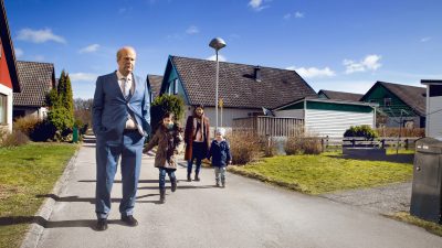 https://www.namava.ir/mag/wp-content/uploads/2022/05/A-Man-Called-Ove-1-400x225.jpg