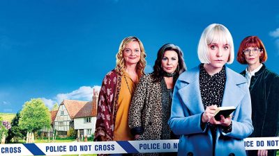 https://www.namava.ir/mag/wp-content/uploads/2022/07/Julie-Graham-Siobhan-Redmond-Sarah-Woodward-and-Olivia-Vinall-in-Queens-of-Mystery-20193-400x225.jpg