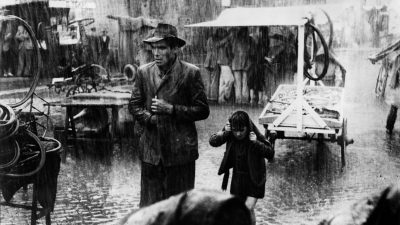 https://www.namava.ir/mag/wp-content/uploads/2022/08/bicyclethieves1948.68597-400x225.jpg