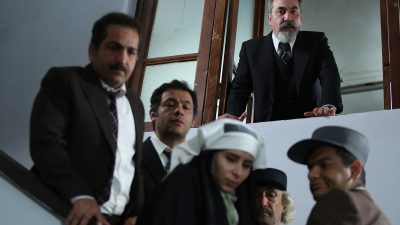 https://www.namava.ir/mag/wp-content/uploads/2022/09/shabakeye-makhfee-001-400x225.jpg