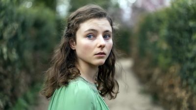 https://www.namava.ir/mag/wp-content/uploads/2022/12/Thomasin-McKenzie-in-Life-After-Life-2022-400x225.jpg