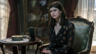 https://www.namava.ir/mag/wp-content/uploads/2023/01/Alexandra-Daddario-in-Mayfair-Witches-20233-400x225.jpg