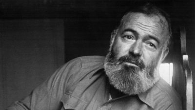 https://www.namava.ir/mag/wp-content/uploads/2023/10/Hemingway-02-400x225.jpg