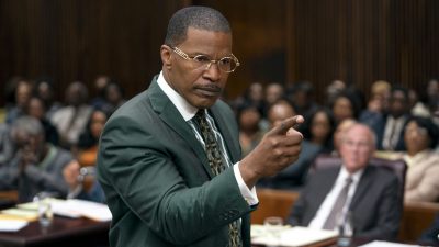 https://www.namava.ir/mag/wp-content/uploads/2023/11/Jamie-Foxx-in-The-Burial-20232-400x225.jpg