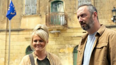 https://www.namava.ir/mag/wp-content/uploads/2024/01/Sally-Lindsay-and-Steve-Edge-in-The-Madame-Blanc-Mysteries-Series-3-and-Christmas-Special-400x225.jpg